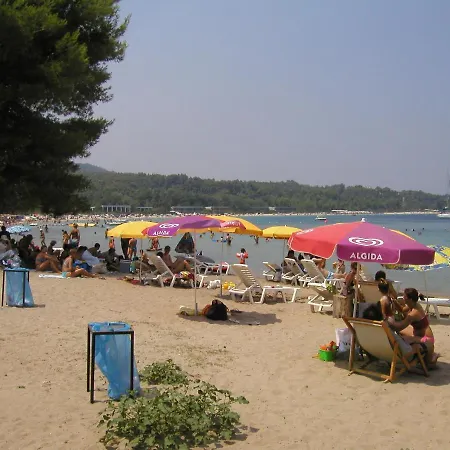 Ξενοδοχείο με διαμερίσματα Go Blue